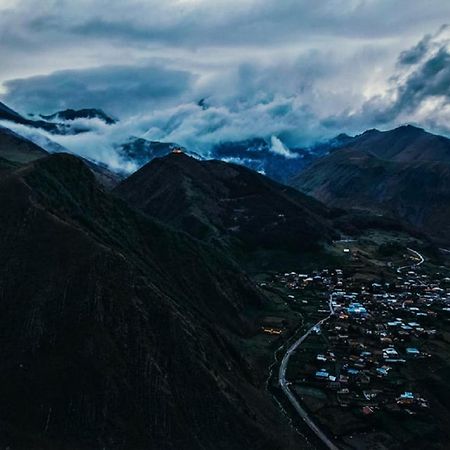 Maia's Guest House Gergeti Kazbegi Exterior foto