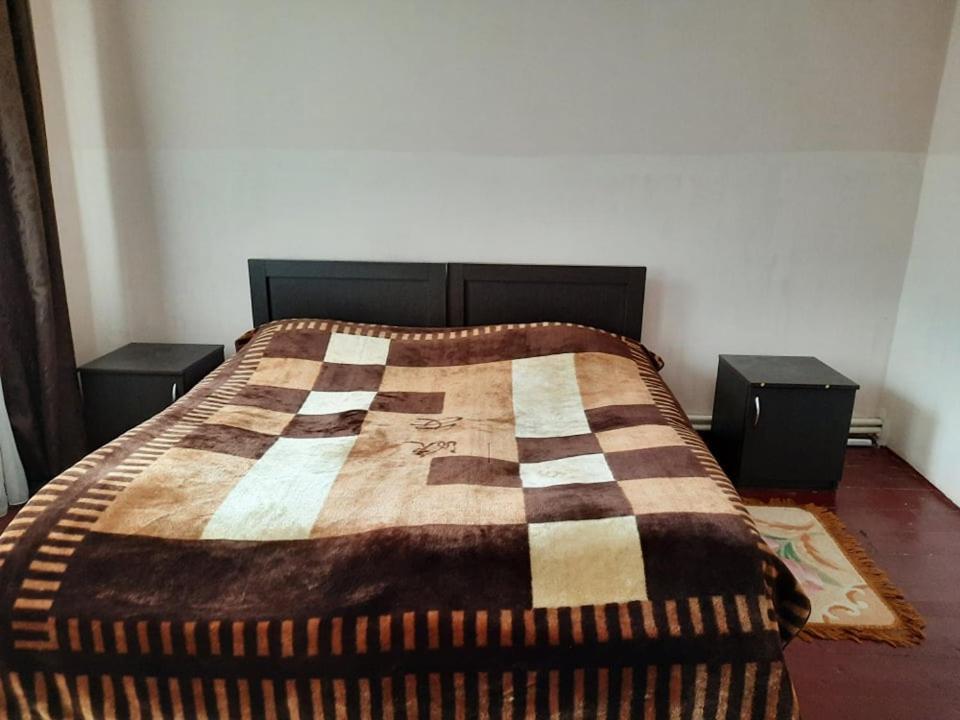 Maia's Guest House Gergeti Kazbegi Exterior foto