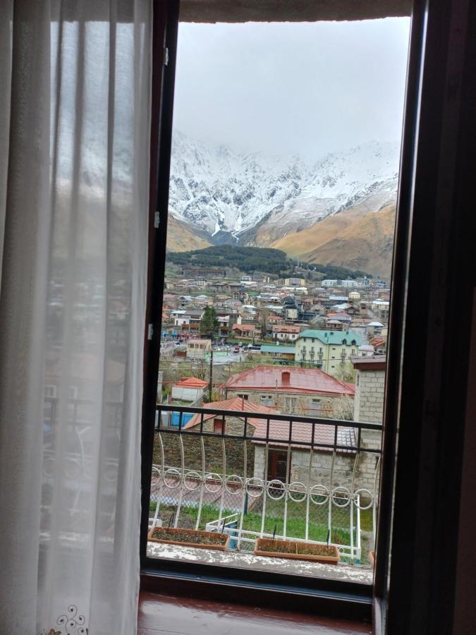 Maia's Guest House Gergeti Kazbegi Exterior foto