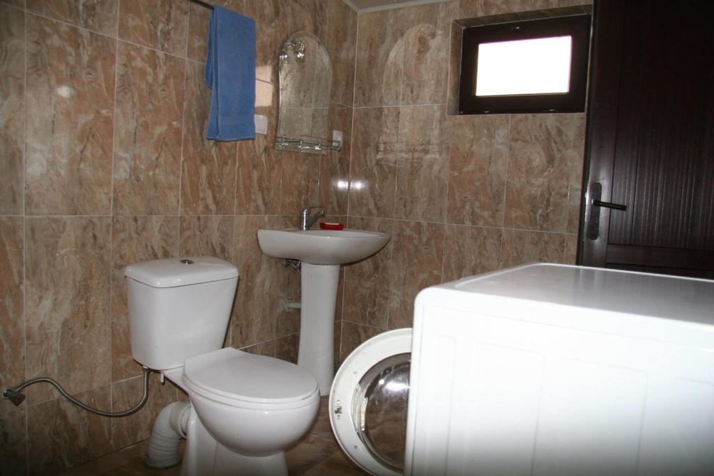 Maia's Guest House Gergeti Kazbegi Exterior foto